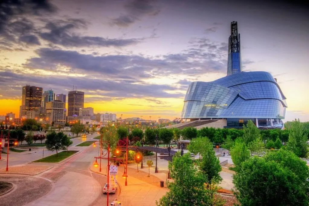 Gorgeous Modern 2Bd Condo Heart Of Wpg Coffee Location Vinnipeg Tatil Evi