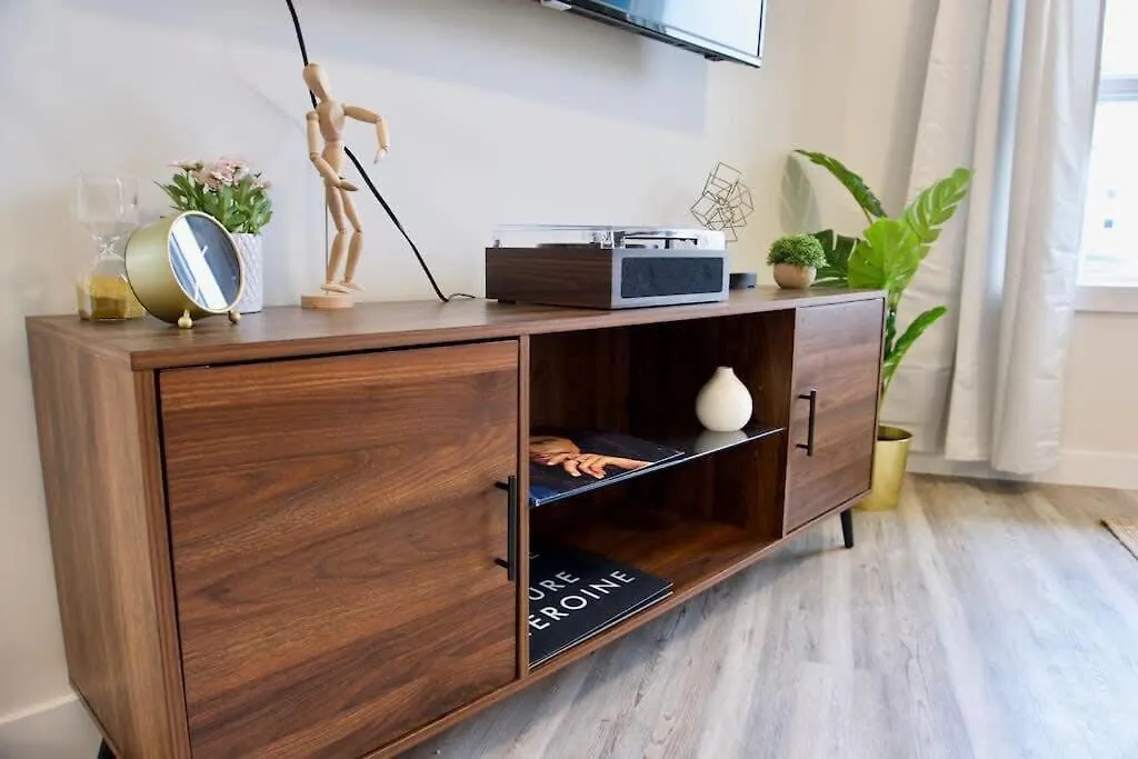 Tatil Evi Gorgeous Modern 2Bd Condo Heart Of Wpg Coffee Location Vinnipeg